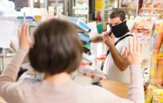 Leyes De Armas En Fort Worth: Guía De Un Abogado Penal