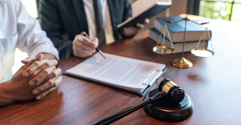 Assault Lawyer Defenses For Assault With A Deadly Weapon